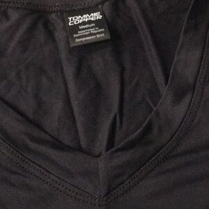 Med womens black Tommie Copper T shirt